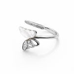 Load image into Gallery viewer, Elegant Butterfly Sterling Silver Ring with CZ & Mother of Pearl