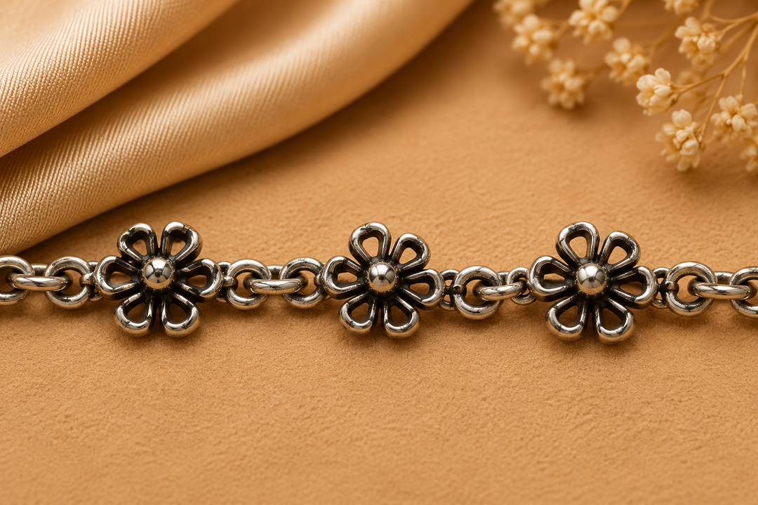 925 Sterling Silver Oxidised Floral Chain Bracelet for Women