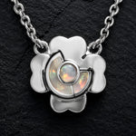 Load image into Gallery viewer, 925 Sterling Silver Floral Mother of Pearl Pendant Necklace
